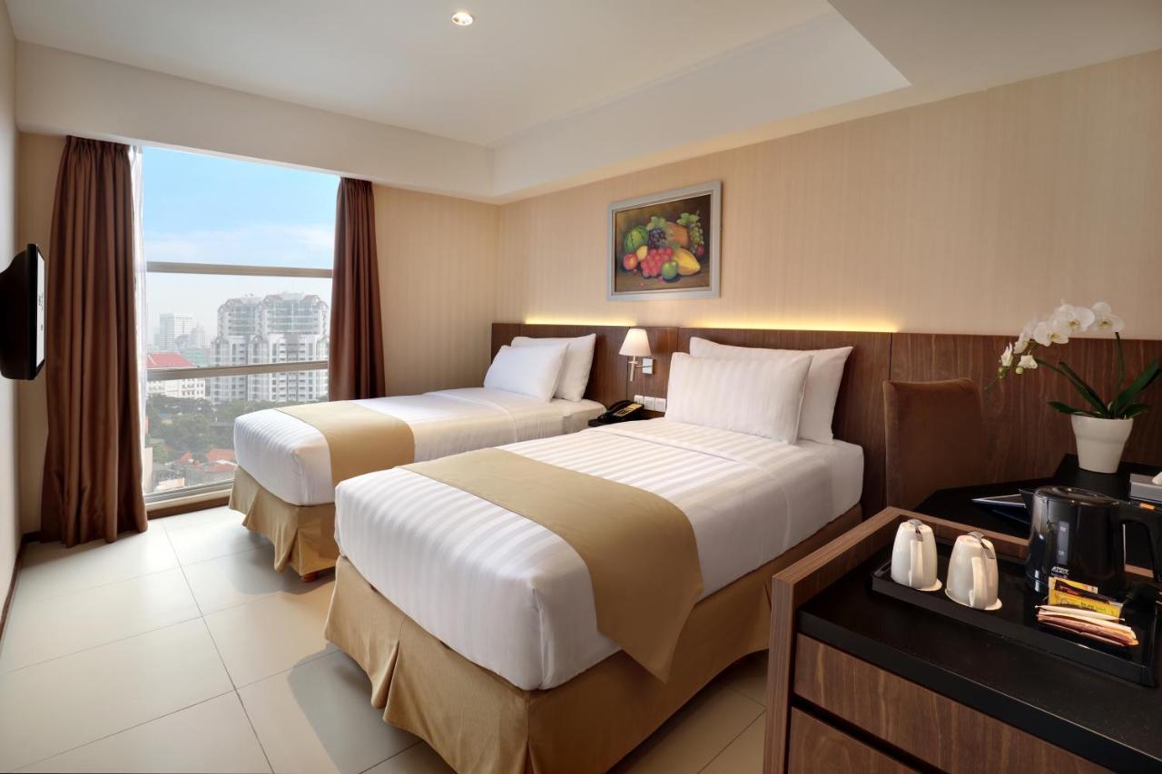 Yuan Garden Pasar Baru Hotel จาการ์ตา ภายนอก รูปภาพ